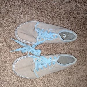 Women size 9 adio shoes